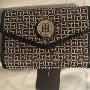 Tommy Hilfiger wallet brand new